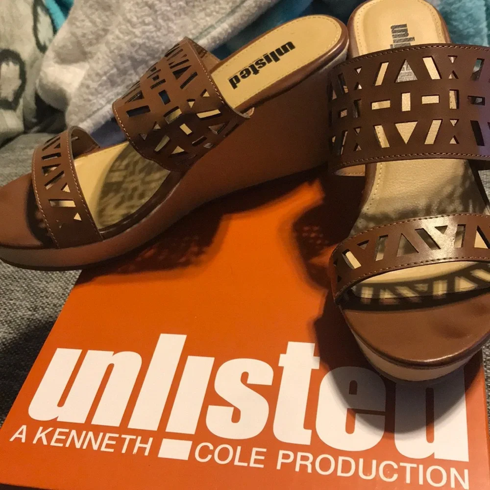 NWT Kenneth Cole Unlisted Women’s Wedge Sandals